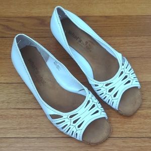 White Leather Peep Toe Flats - Excellent condition!
